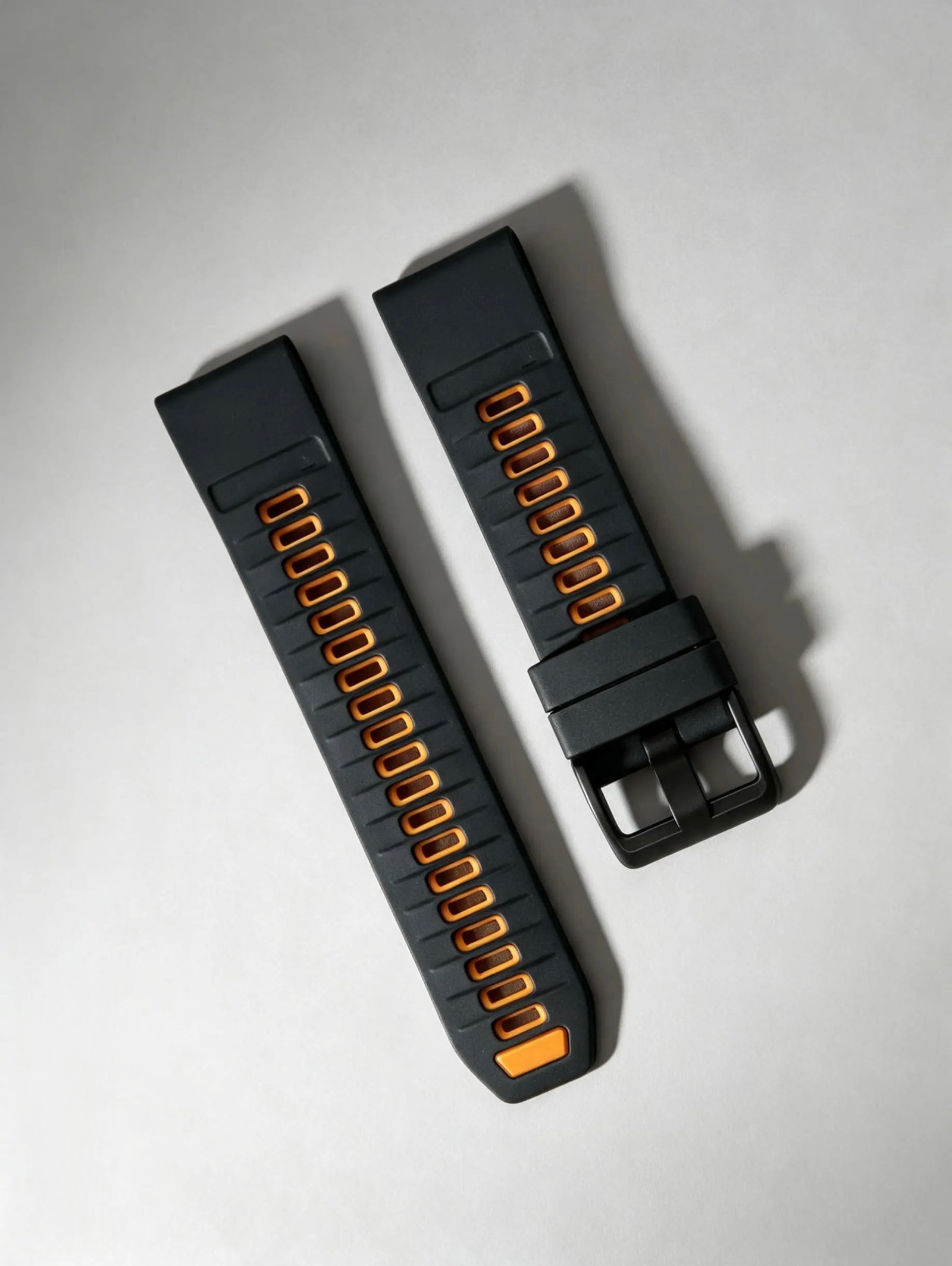 PULSO  QUICKFIT NEGRO/NARANJA 22 MM